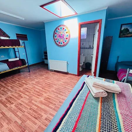 Hostal El Amigo Lucho-3